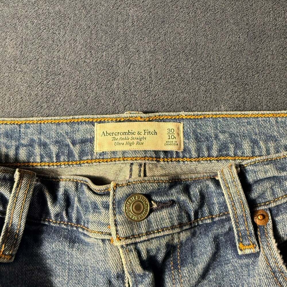 Abercrombie & Fitch The Ankle Straight Size 30R - Picture 2 of 3